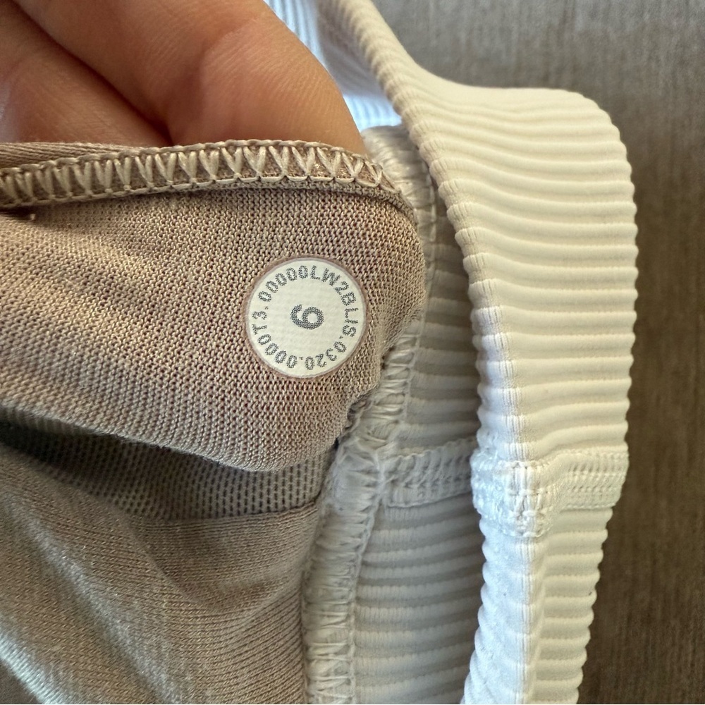 Lululemon Ribbed Energy Bra in White - Picture 6 of 6